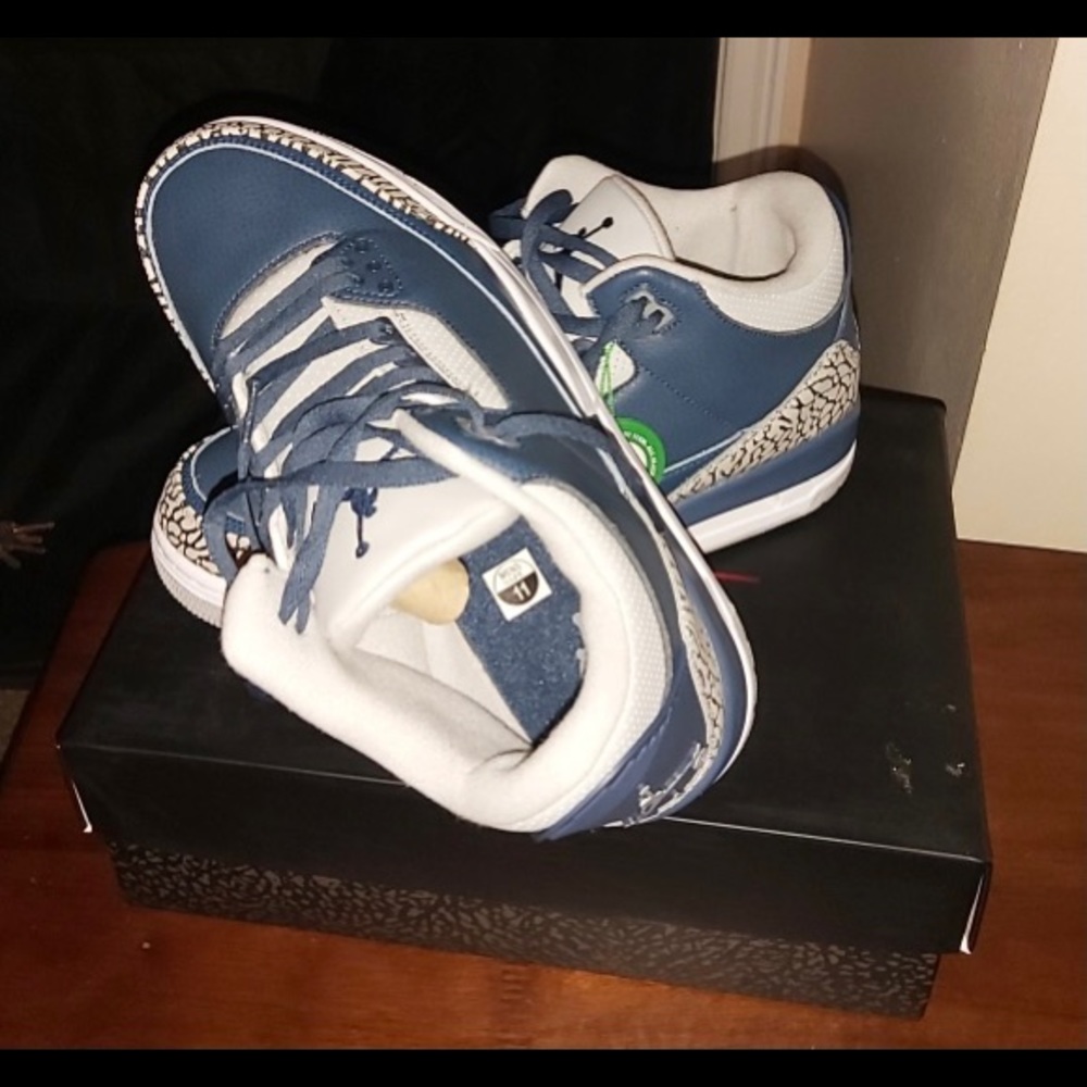 Jordan 3 Georgetown